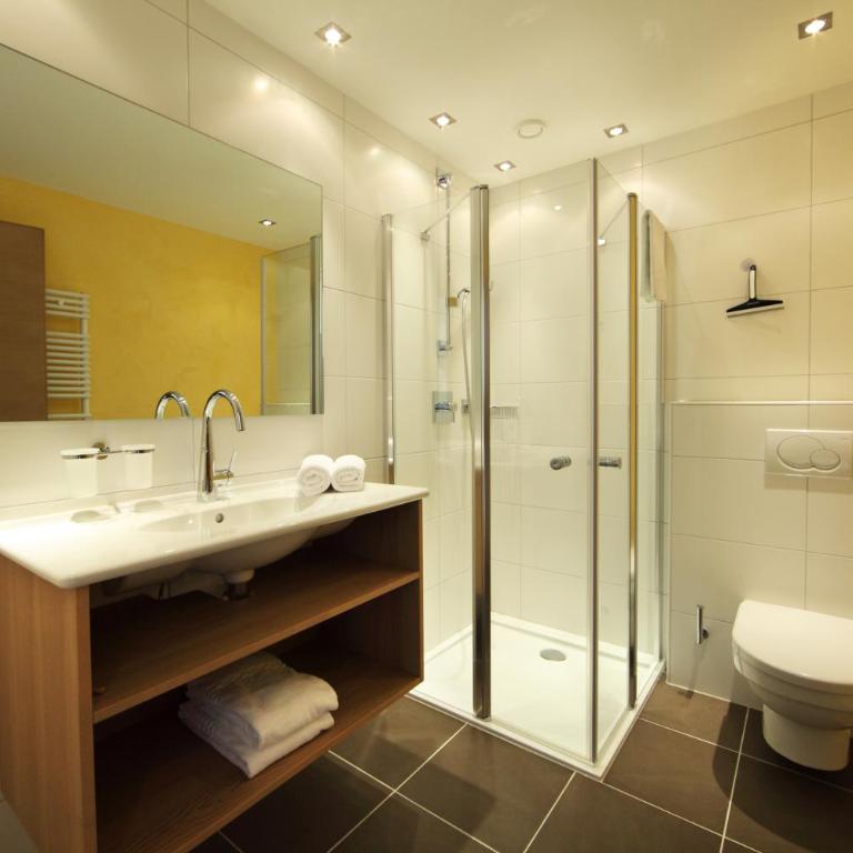 Die Dorfvilla - Includes Tauern Spa Kaprun Wellness Access 13 km away - Großes Doppelzimmer - 7