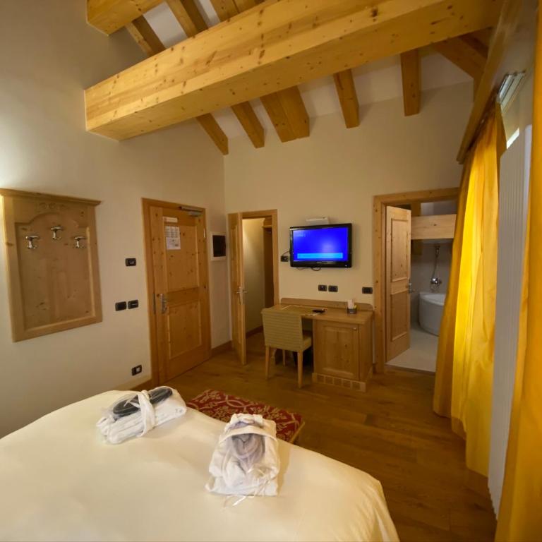 Boutique Hotel Diana - Camera Superior Matrimoniale o Doppia con Letti Singoli - Mansarda - 1