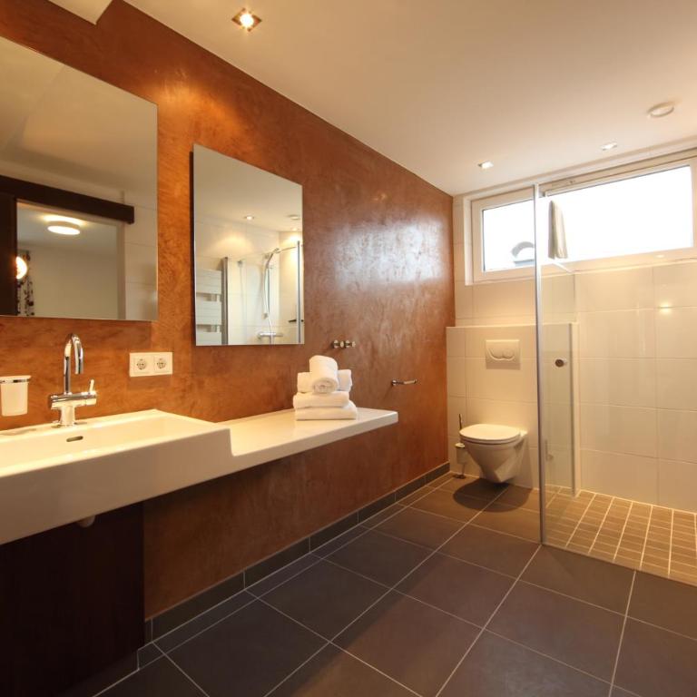 Die Dorfvilla - Includes Tauern Spa Kaprun Wellness Access 13 km away - One-Bedroom Apartment without Spa Access - 1
