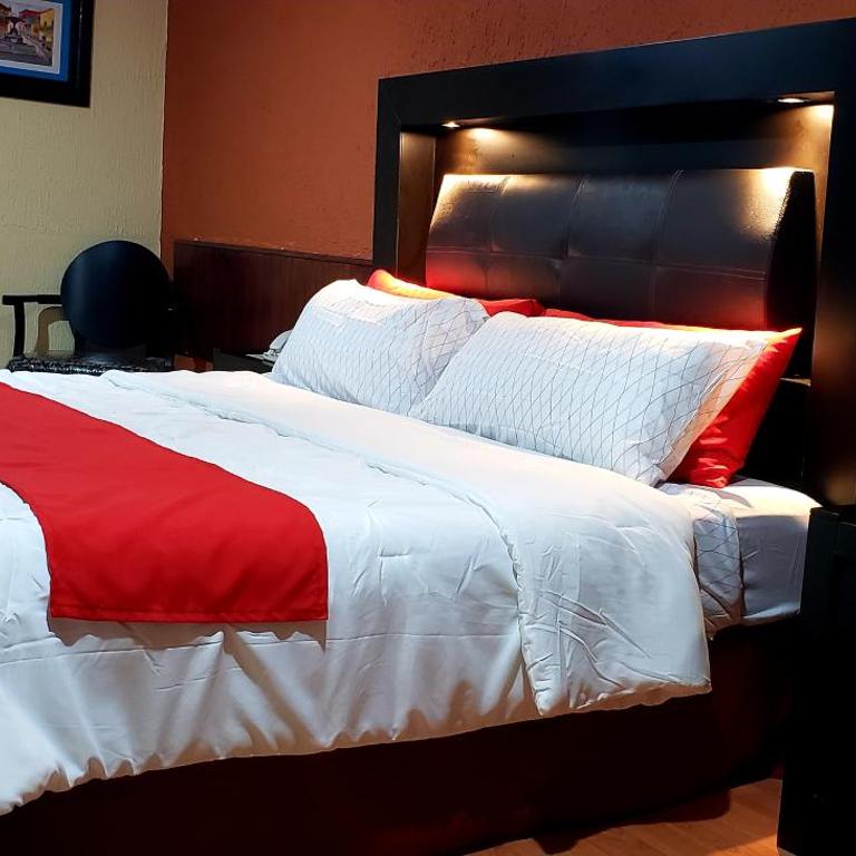 Hotel Murillo Plaza - Deluxe Double Room with View - 6