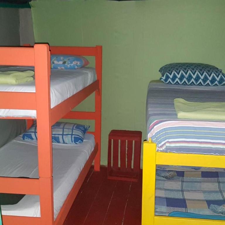 Ajo Aloha Hostel - Bed in 4-Bed Mixed Dormitory Room - 5