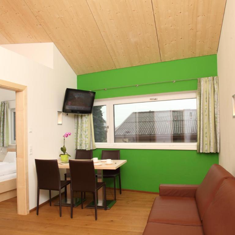 Die Dorfvilla - Includes Tauern Spa Kaprun Wellness Access 13 km away - Superior Apartment mit 2 Schlafzimmern - 4