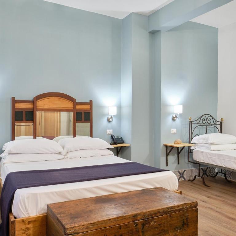 La Via del Porto Charme Rooms - Junior Suite Tripla - 2