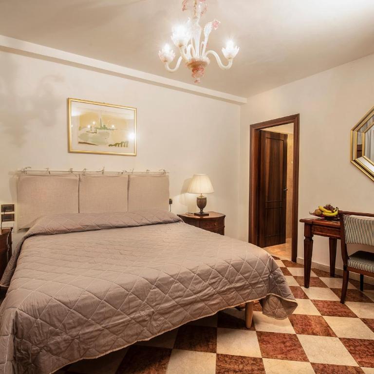 Anzolo Palace - Rooms & Apartments - Camera Deluxe - 3