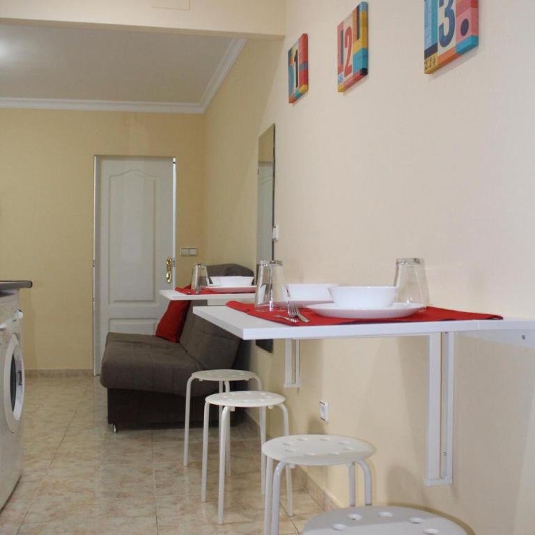 Nice and New Studio close to the city center 3ºA - One-Bedroom Apartment - 12