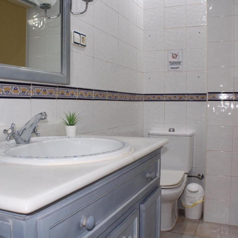 Nice and New Studio close to the city center 3ºA - One-Bedroom Apartment - 19