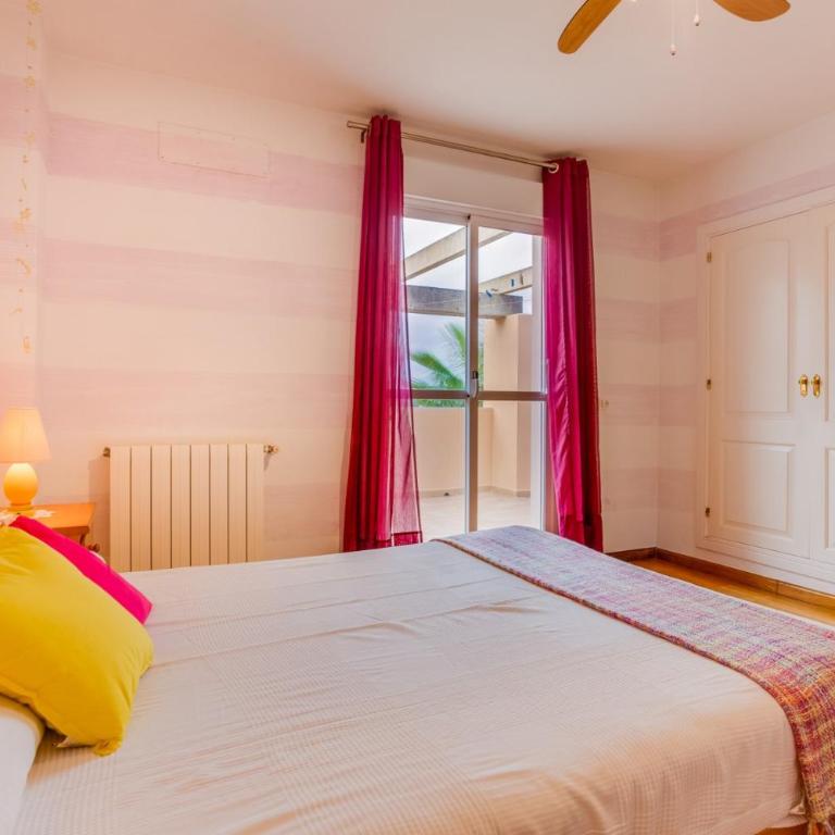 Villa Roser - Family only - Casa de 4 dormitorios - 10