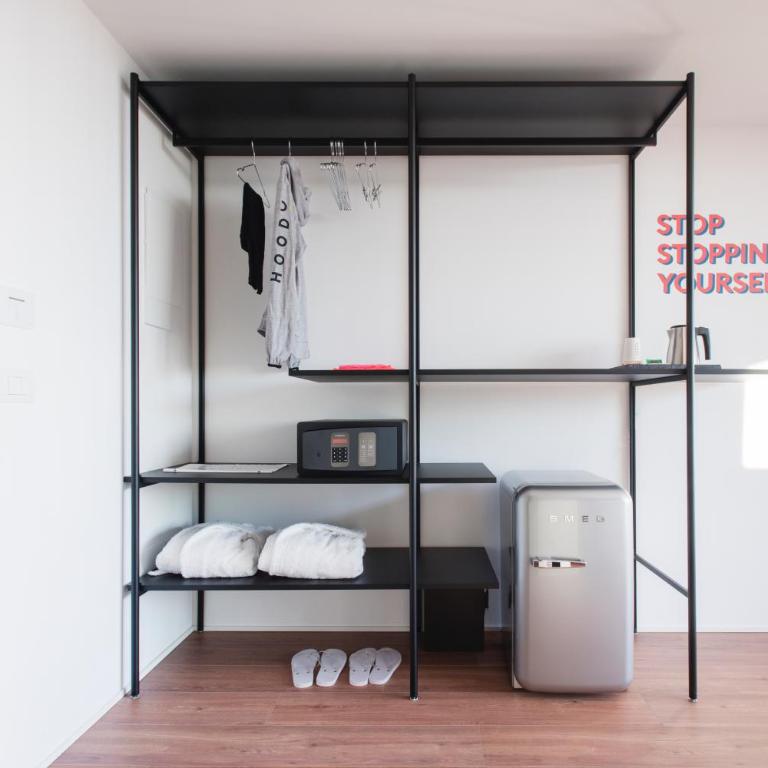 HOODY ACTIVE & HAPPINESS HOTEL - Camera Matrimoniale con Balcone - 2