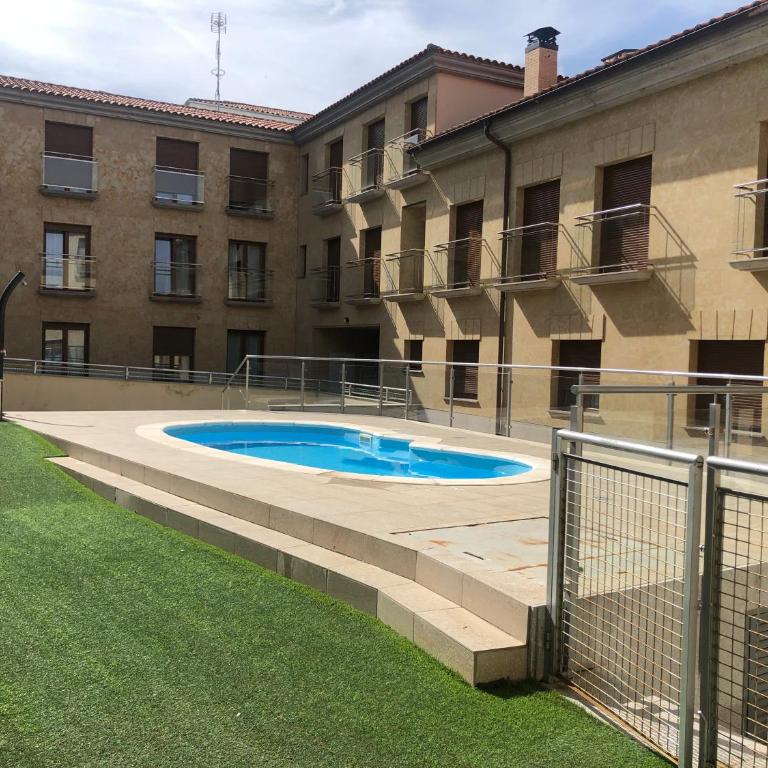 Apartamento Turistico Puente Romano P4 bajo C - Three-Bedroom Apartment - 9