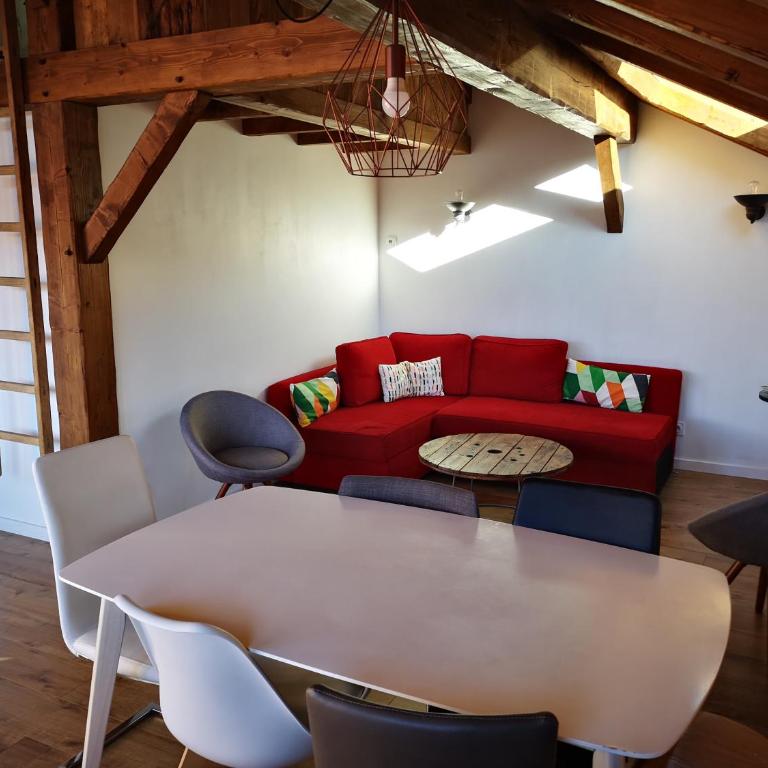 Petit Chalet Vieux Bois - Appartement avec Vue sur la Montagne - 11