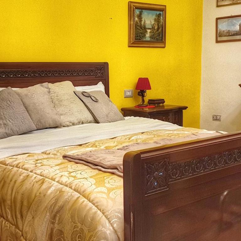 B&B Donna Anna - Camera Tripla con Bagno Privato - 3