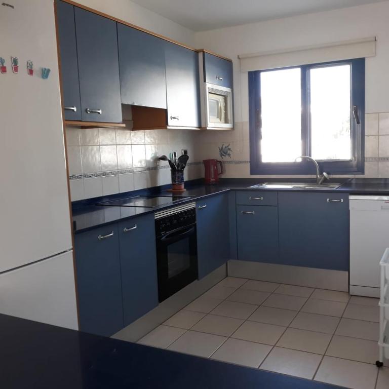 Villa Suculenta - Three-Bedroom House - 12