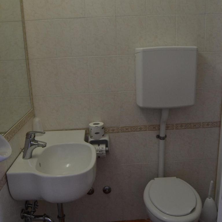 Hotel Apis - Camera Tripla - 2