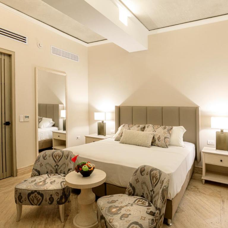 Eurostars Marqués de Villalta - Habitación Deluxe con cama extragrande - 2