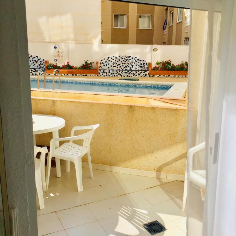 Estudio Habaneras,38 p 103 - Estudio con vistas a la piscina - 9