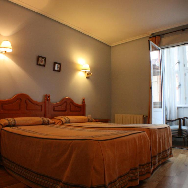 Pensión Bilbao - Twin Room - 7