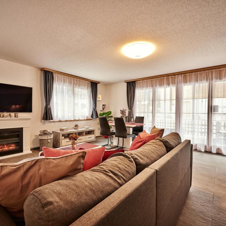 Apartment Breithorn - Charming home - free parking & Wifi - Apartment mit 1 Schlafzimmer - 2