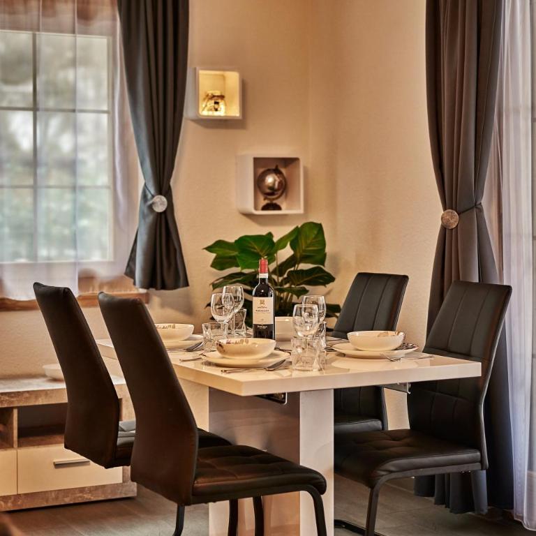 Apartment Breithorn - Charming home - free parking & Wifi - Apartment mit 1 Schlafzimmer - 24