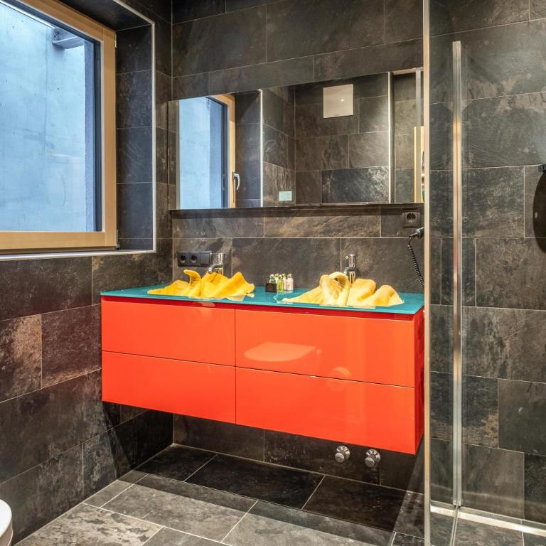 The Kaprun Edition - Luxury Chalets & Style Suites - Superior Suite mit 4 Schlafzimmern - 5