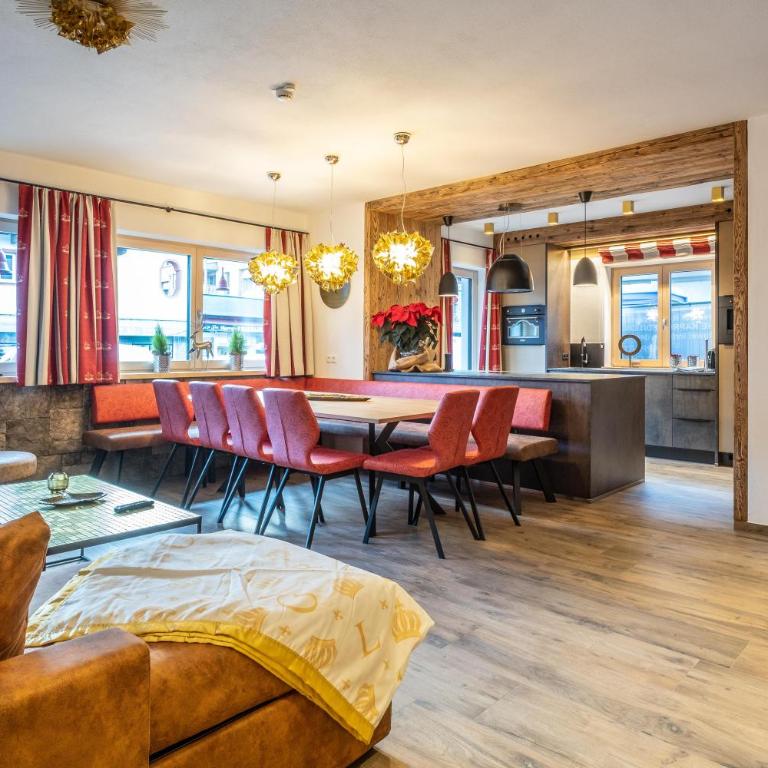 The Kaprun Edition - Luxury Chalets & Style Suites - Deluxe Suite mit 4 Schlafzimmern - 1