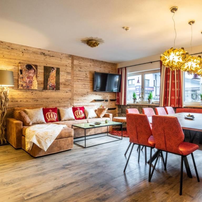 The Kaprun Edition - Luxury Chalets & Style Suites - Deluxe Suite mit 4 Schlafzimmern - 5