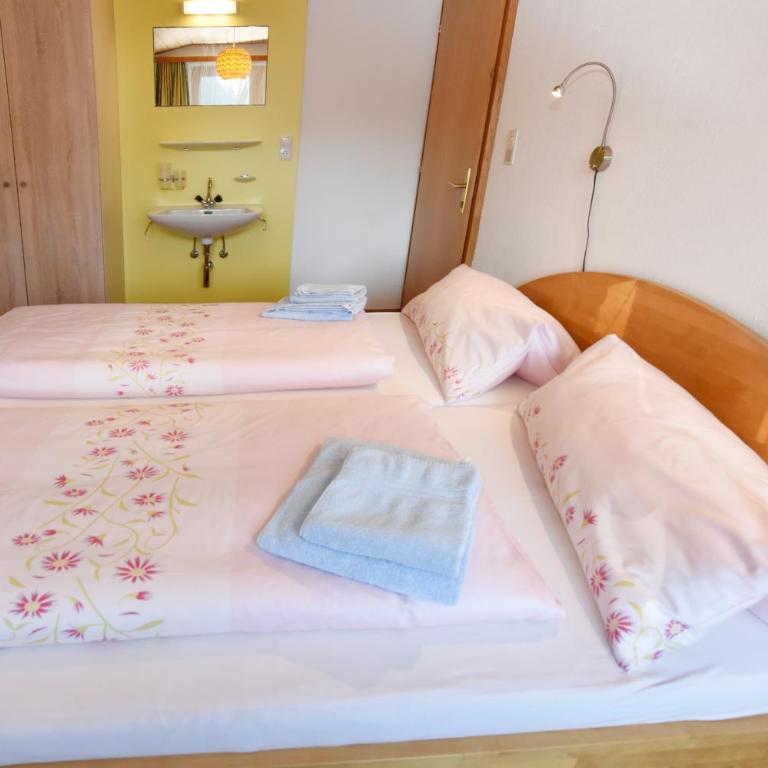 Haus Bahl - Apartment mit 3 Schlafzimmern und Balkon - 2