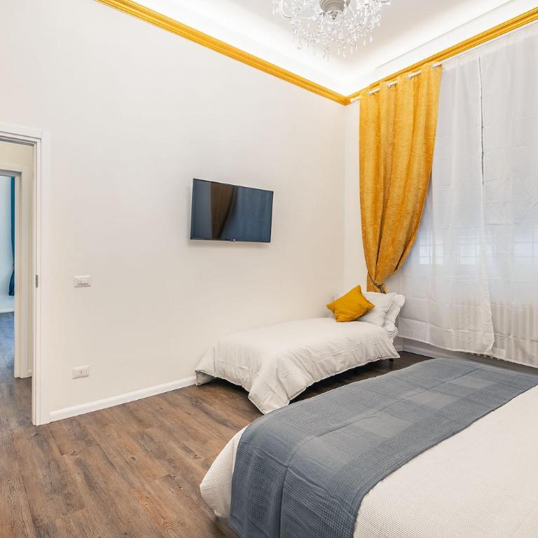 Lorenzo de' Medici Family Home - Two-Bedroom Apartment - 11