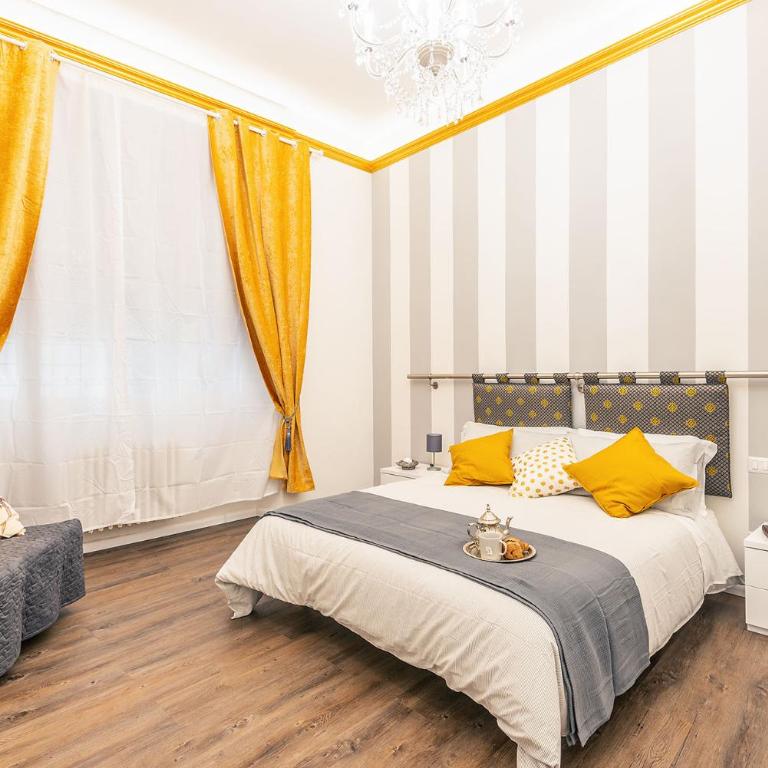 Lorenzo de' Medici Family Home - Two-Bedroom Apartment - 18