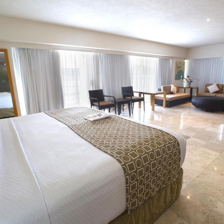 HS HOTSSON Hotel Acapulco - Suite Governor - 1