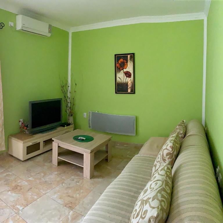Marinero Apartments - One-Bedroom Apartment - 3
