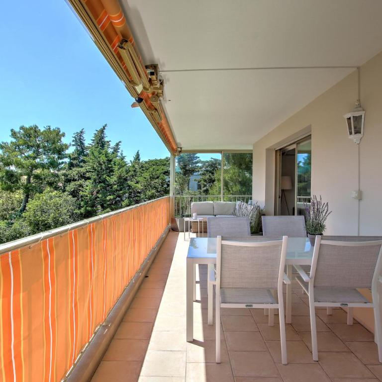 Modern Family Home 5 min to Beach +Pool +Garage - Appartement 1 Chambre - 6