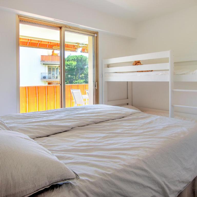 Modern Family Home 5 min to Beach +Pool +Garage - Appartement 1 Chambre - 11