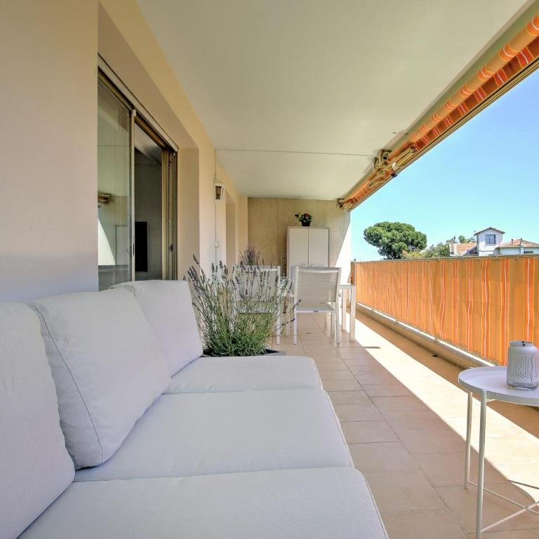 Modern Family Home 5 min to Beach +Pool +Garage - Appartement 1 Chambre - 8