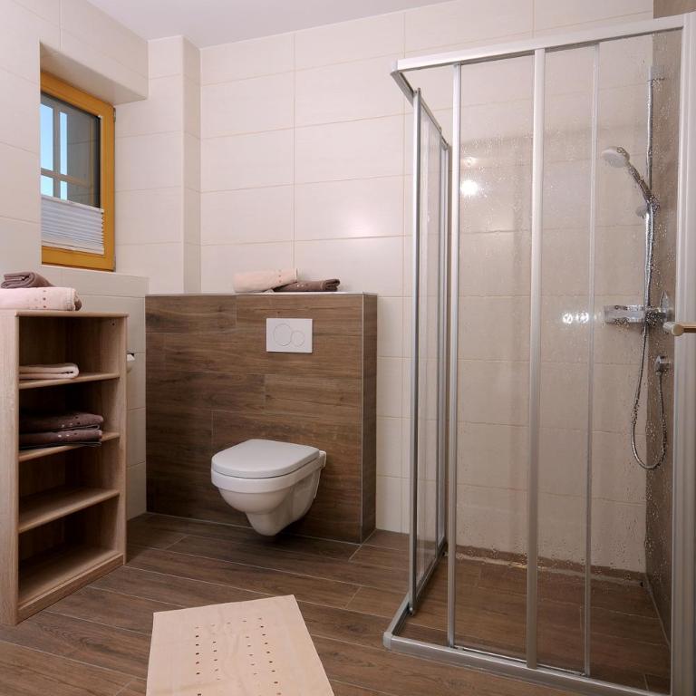 Freihaushof - Doppelzimmer mit Balkon - 2