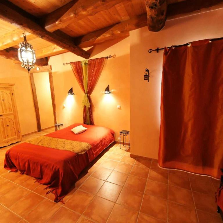 Clot Saint Joseph - Gites & Chambres d'Hôtes - Chambre Familiale - 1