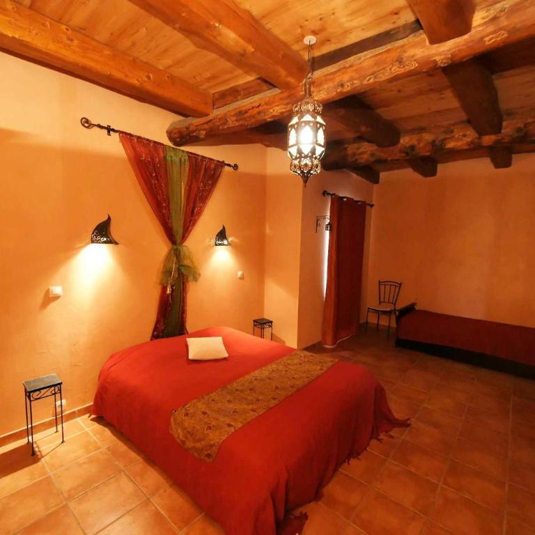 Clot Saint Joseph - Gites & Chambres d'Hôtes - Chambre Familiale - 2