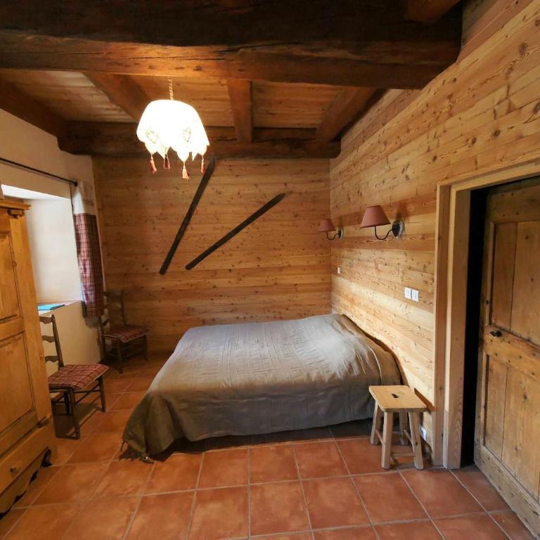 Clot Saint Joseph - Gites & Chambres d'Hôtes - Chambre Familiale - 2