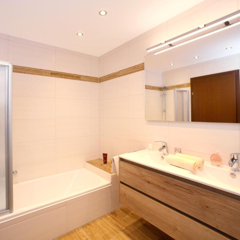 Appartement Lackner - Superior Apartment mit 1 Schlafzimmer (4 Erwachsene) - 2