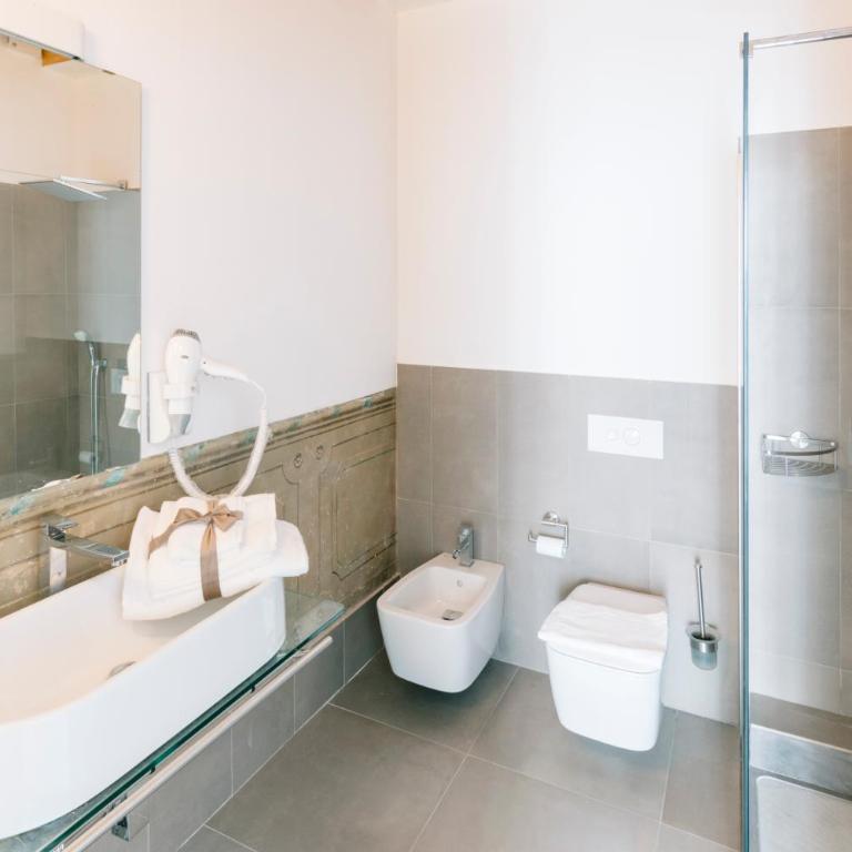 Boutique BnB Dolcevita - Suite Superior con 2 Camere da Letto e Balcone - 13