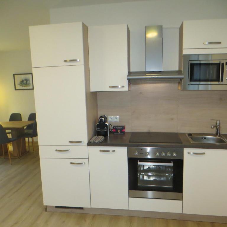 City Apartment Amadeus - Deluxe Apartment - 3