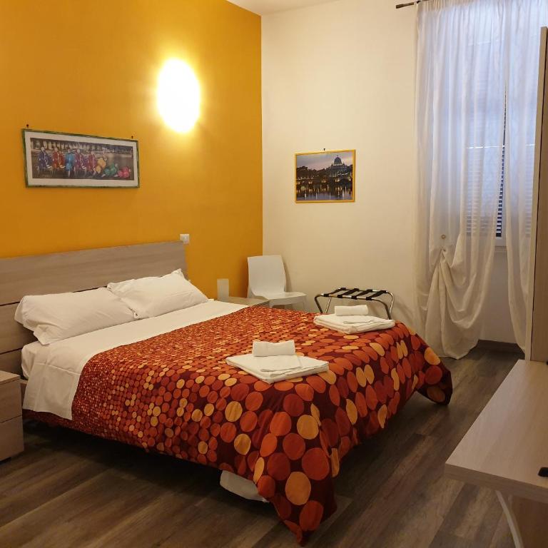 Holidays in Rome - Guesthouse - Ampia Camera Matrimoniale - 3