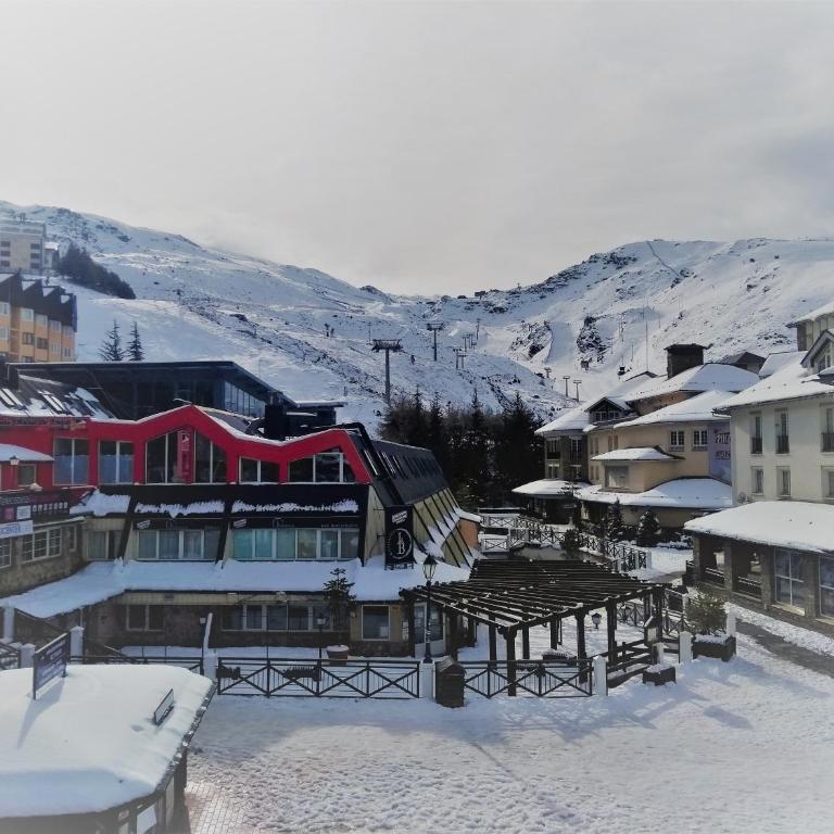 TODOSIERRANEVADA ZONA BAJA - APARTAMENTOS DE 4 DORMITORIOS - Junto a los Telecabinas - Apartamento Superior - 1