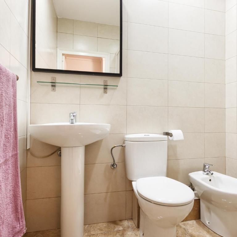 Sant Antoni Market - Large One-Bedroom Apartment (2 Adults) - 32