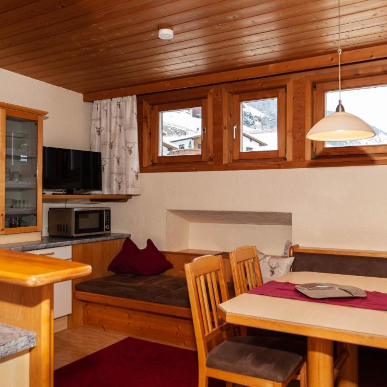 Chalet Paznaun - Apartment mit 2 Schlafzimmern - 3