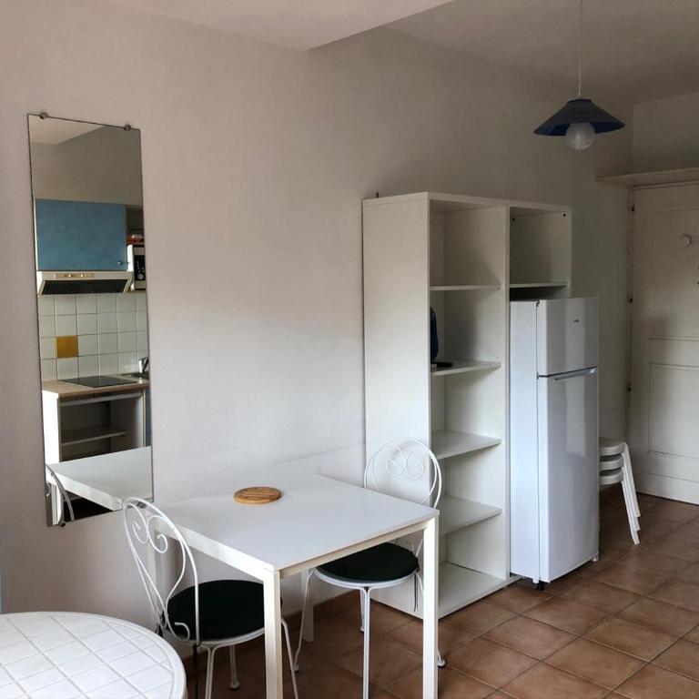 50m Plage T2 Grande Terrasse Vue Mer Climatisé Piscine Chauffée, Parking clos gratuit - Appartement - Vue sur Mer - 10