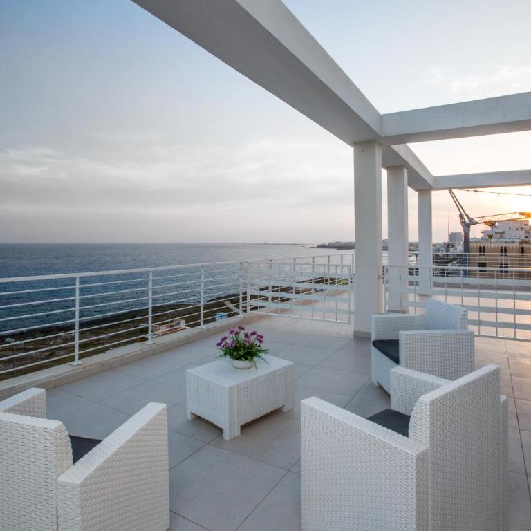 Spuma di mare - Camera Matrimoniale Deluxe con Terrazza Privata - 2
