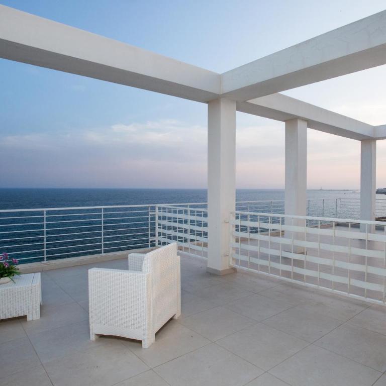 Spuma di mare - Camera Matrimoniale Deluxe con Terrazza Privata - 9