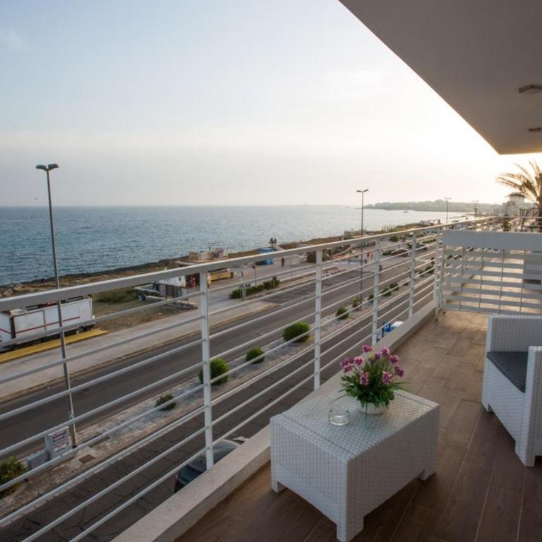 Spuma di mare - Camera Matrimoniale Deluxe con Balcone e Vista Mare - 8