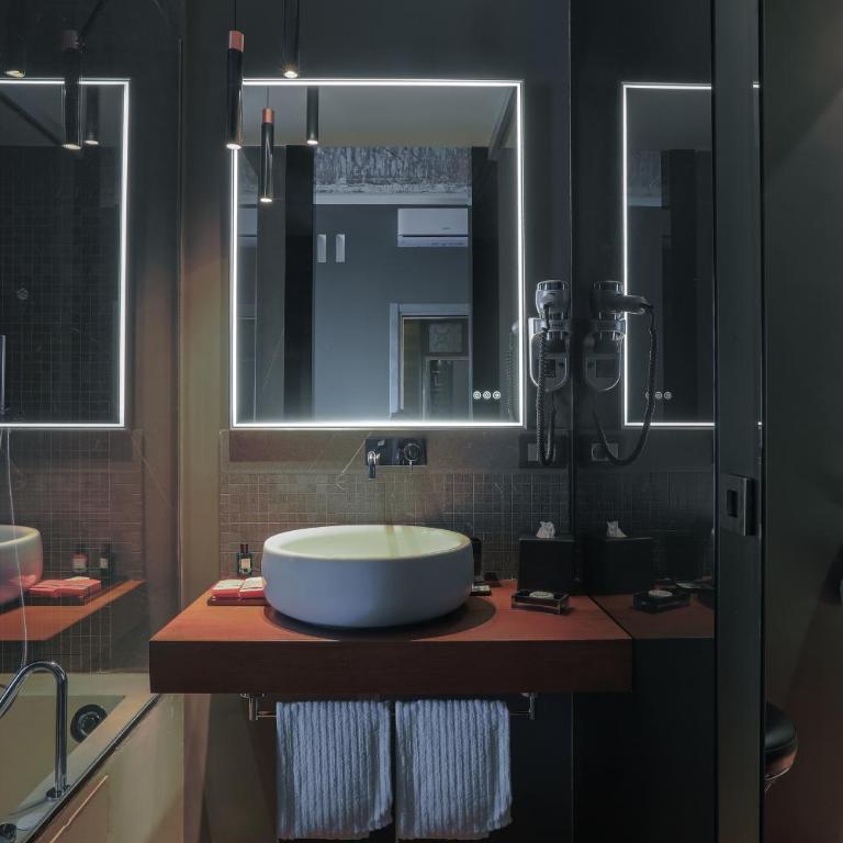 Palco Noir! Suites & Rooms - Deluxe Junior Suite - 9