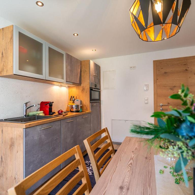 Haus Christlum - Apartment mit Balkon - 1